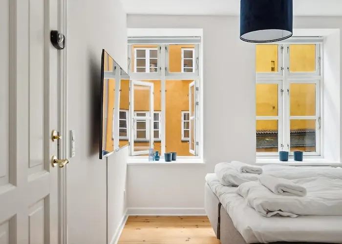 Hidden Gem Walk To Tivoli&stroget *