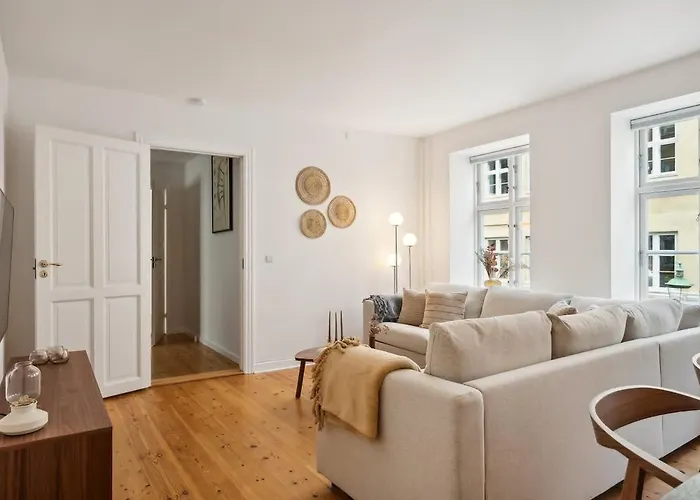 Hidden Gem Walk To Tivoli And Stroget * Kopenhaga